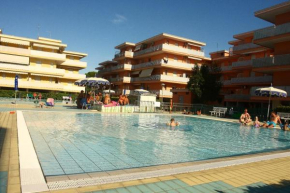Nice Apartment in a residence with swimming pool - By Beahost Rentals